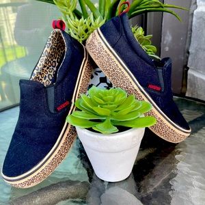 Skechers Punkrose Volt’d - Cat Strike